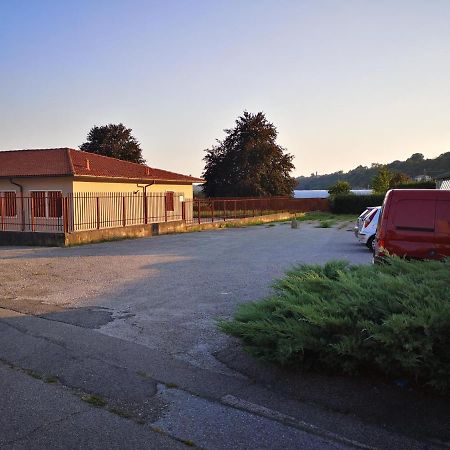 Bilocale Francesca Apartamento Erba Exterior foto