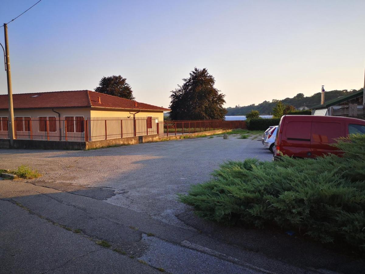 Bilocale Francesca Apartamento Erba Exterior foto
