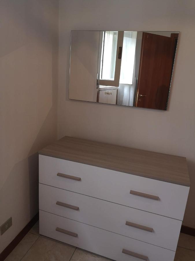 Bilocale Francesca Apartamento Erba Exterior foto
